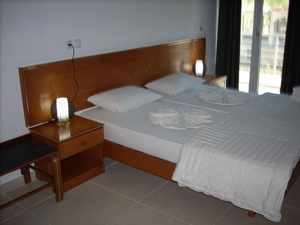 Sea Breeze 2 Apartments Mastihari Exterior foto