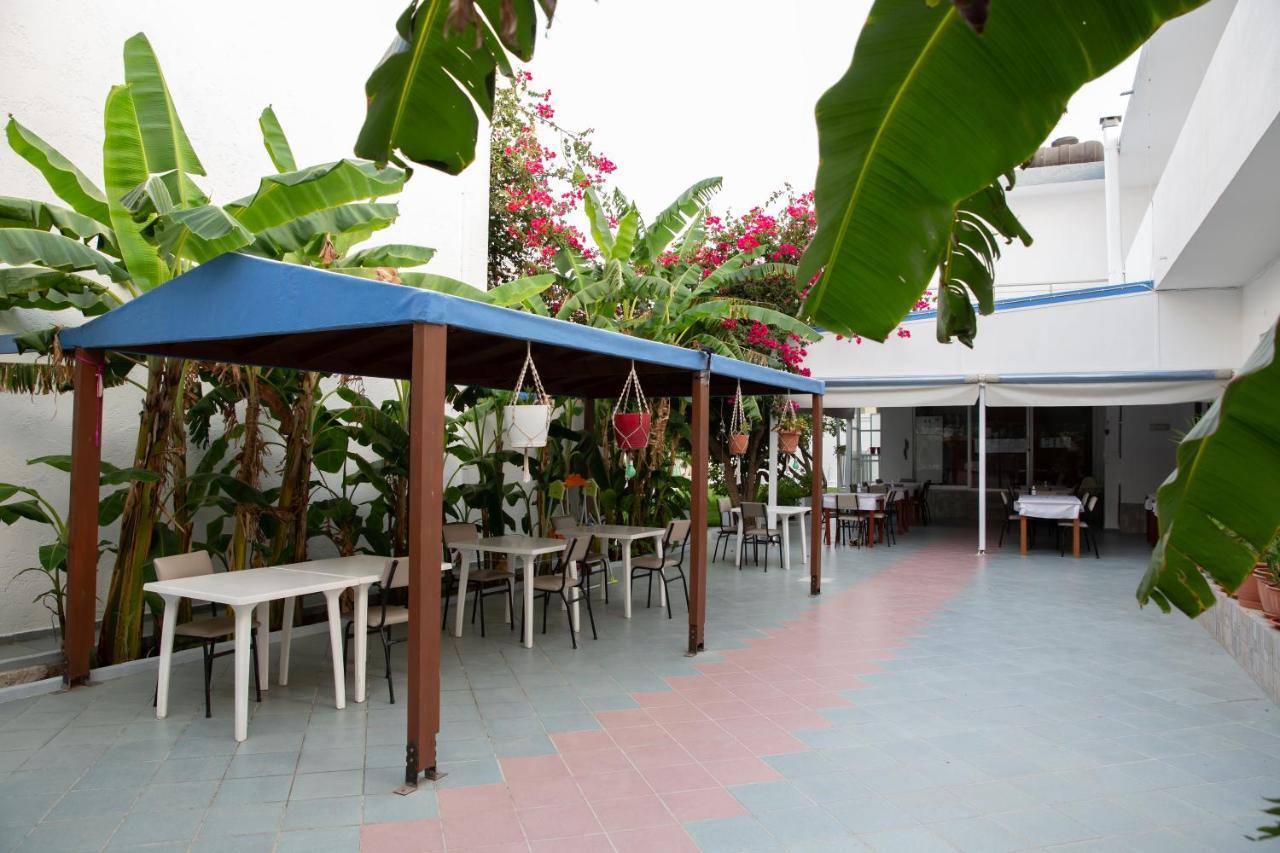 Sea Breeze 2 Apartments Mastihari Exterior foto