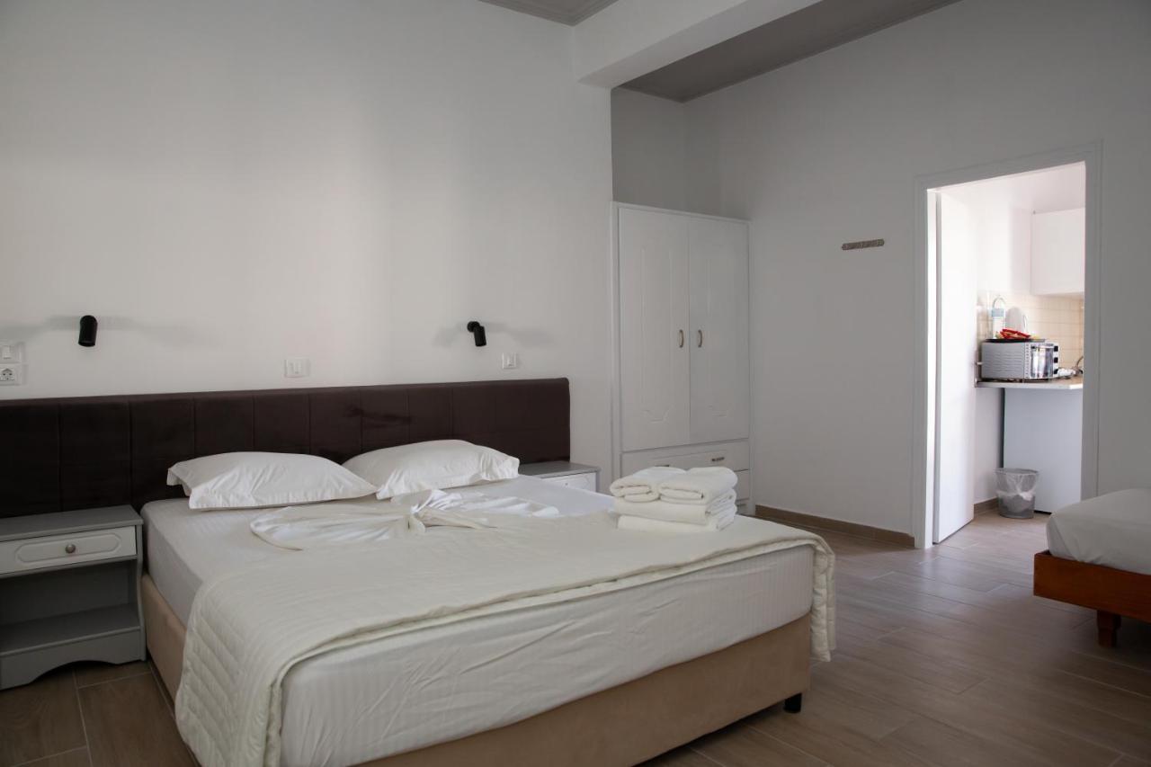 Sea Breeze 2 Apartments Mastihari Exterior foto